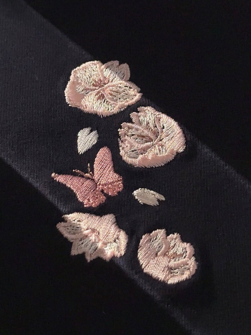 春を探す蝶(長袖)