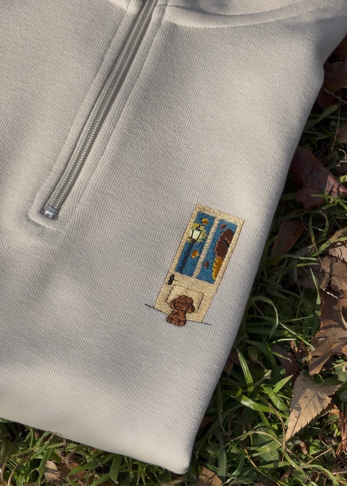 帰りを待つわんこのハーフジップ