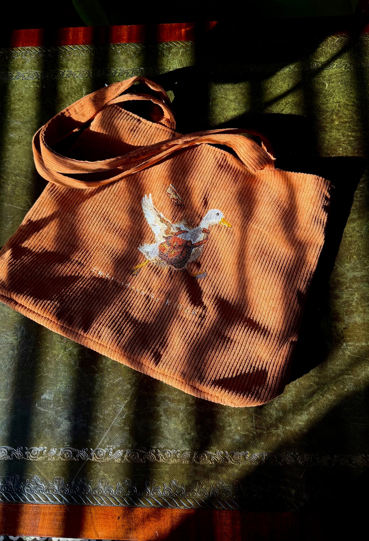 通勤ダックのトートバッグ