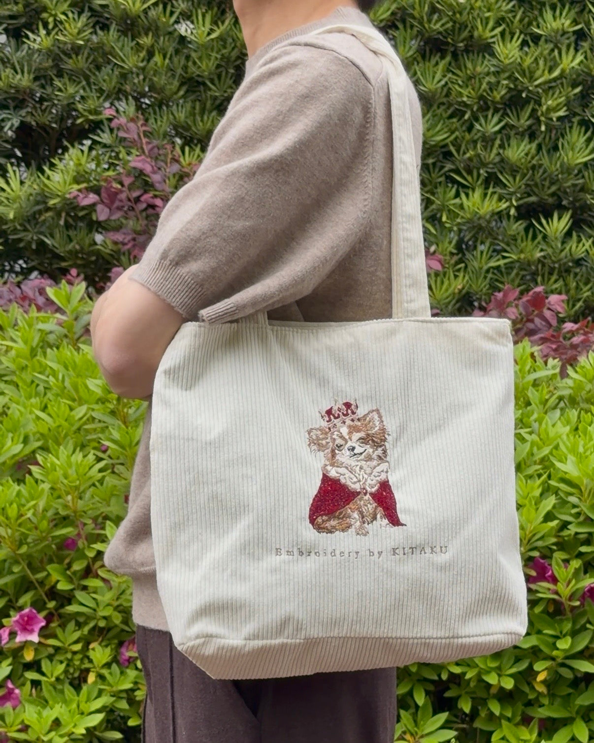 王様チワワのトートバッグ – 北区の刺しゅう屋