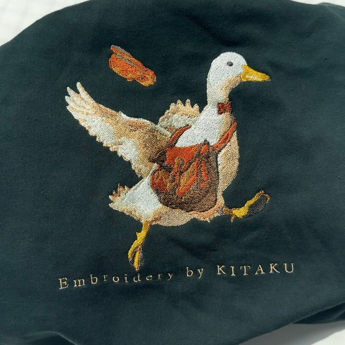 新作】通勤ダック – 北区の刺しゅう屋