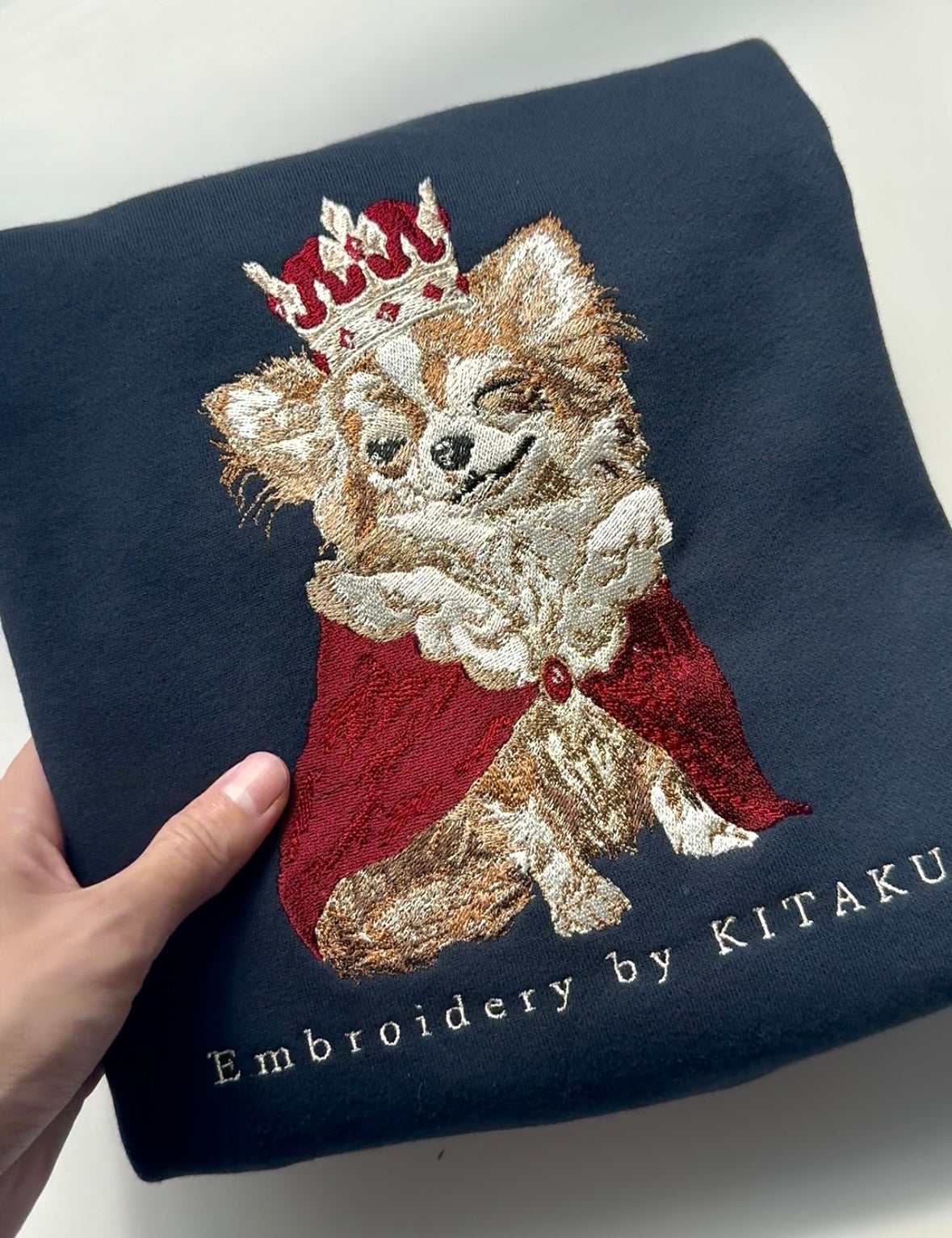 北区の刺繍屋 王様チワワ M 刺繍 新作】王様チワワ – 北区の刺しゅう屋